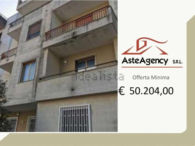 Appartamento in vendita di 121 m² in Via dei Tigli, 60