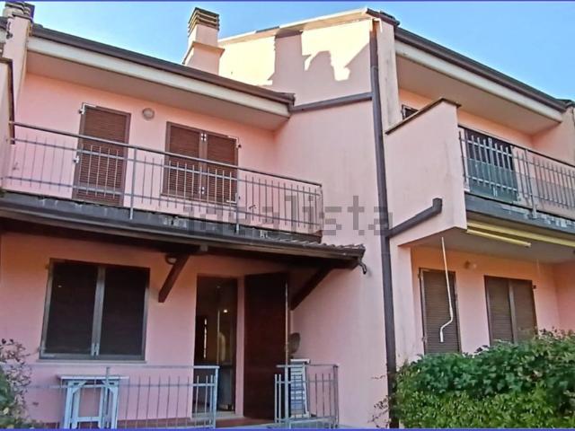 Appartamento in vendita di 121 m² in Via del Villaggio, 97