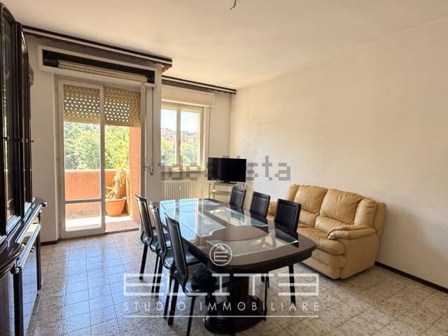 Appartamento in vendita di 121 m² in Via Francesco Petrarca
