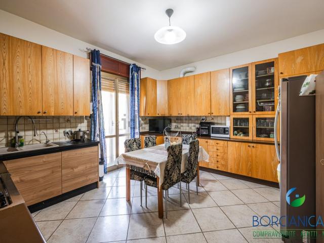 Appartamento in vendita di 121 m² in Via L. Pulci, 8