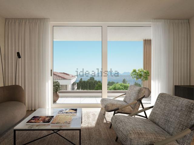 Appartamento in vendita di 121 m² in Via Lazise, 1