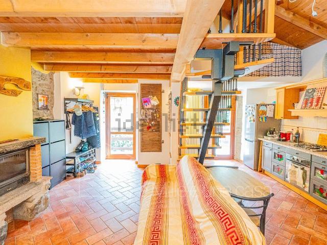 Appartamento in vendita di 121 m² in Via la Ca, 36