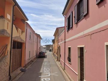 Appartamento in vendita di 121 m² in Via Luxemburg Rosa