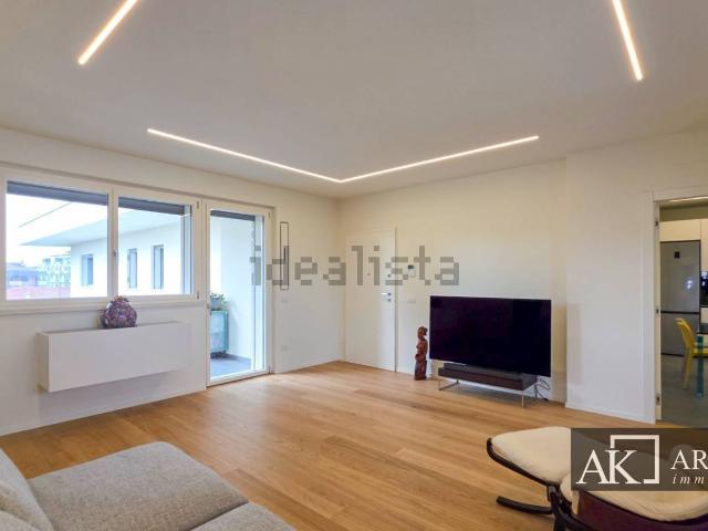 Appartamento in vendita di 121 m² in Via Monte San Gabriele, 5