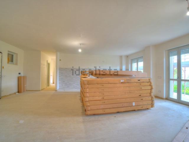 Appartamento in vendita di 121 m² in Via Narco