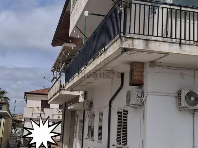 Appartamento in vendita di 121 m² in Via Stati Uniti, 12