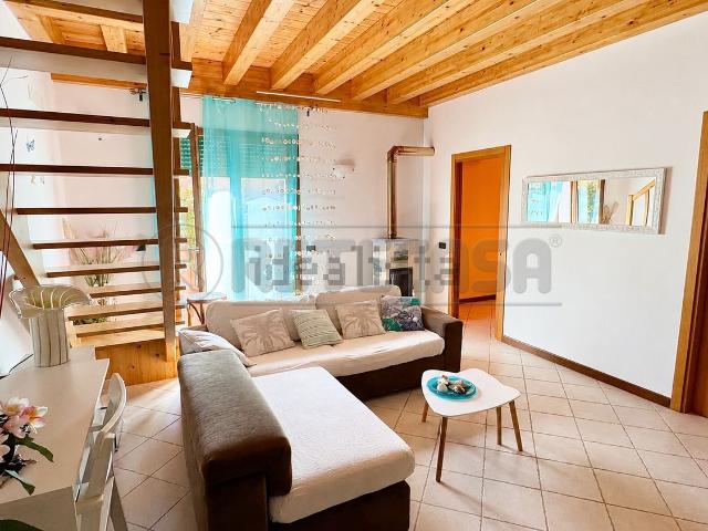 Appartamento in vendita di 121 m² in Via Paolo Borsellino