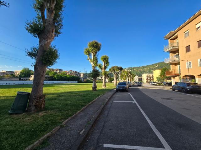 Appartamento in vendita di 121 m² in Via Provinciale Montagna Spaccata