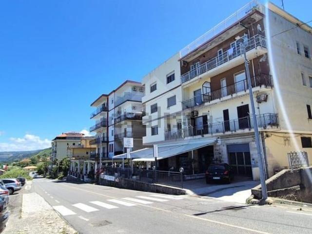 Appartamento in vendita di 121 m² in Via Riviera Prangi, 100