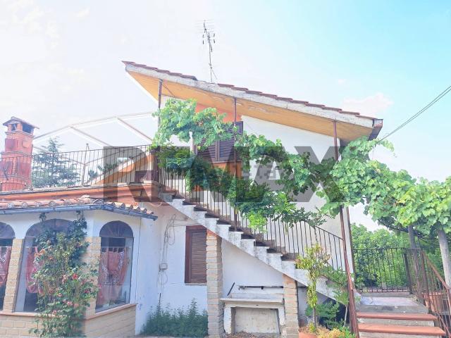 Appartamento in vendita di 121 m² in Via Umbria, 24