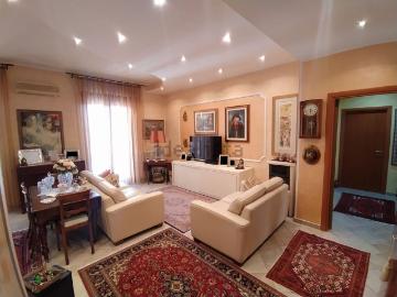 Appartamento in vendita di 121 m² in Via Vespasiano