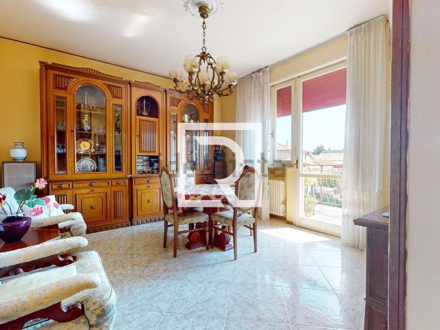 Appartamento in vendita di 121 m² in Via Vincenzo Ugolini