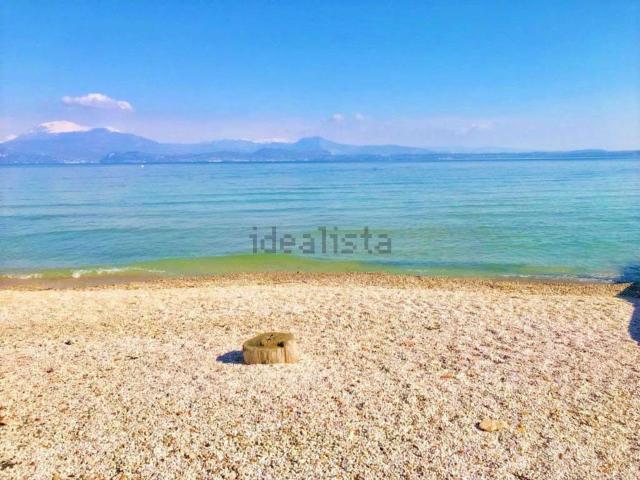 Appartamento in vendita di 121 m² in Via XXV Aprile