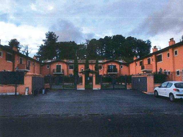 Appartamento in vendita di 121 m² in Viale Giuseppe Verdi