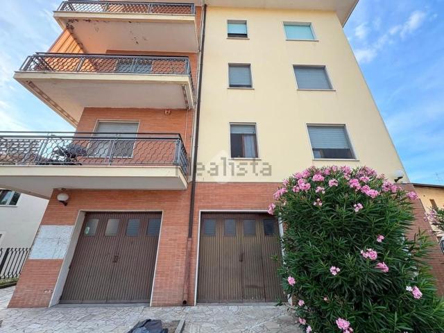 Appartamento in vendita di 121 m² in Viale Lenin, 5
