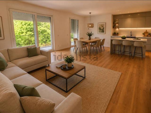Appartamento in vendita di 121 m² in Viale Luigi Luzzatti
