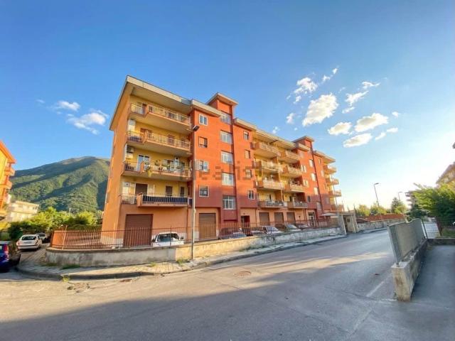 Appartamento in vendita di 121 m² in Corso Umberto I, 272