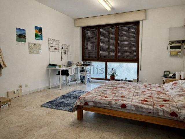 Appartamento in vendita di 121 m² in Piazza Alcide de Gasperi