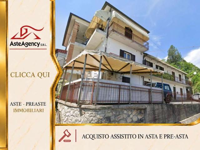 Appartamento in vendita di 121 m² in Strada Amerina, 3