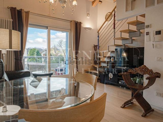 Appartamento in vendita di 121 m² in Strada Vecchia dei Bagni, 27
