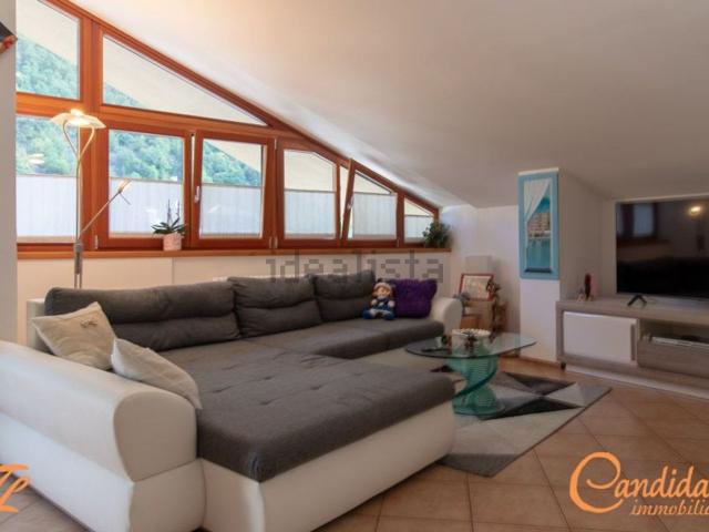Appartamento in vendita di 122 m² in Via C. Battisti, 25