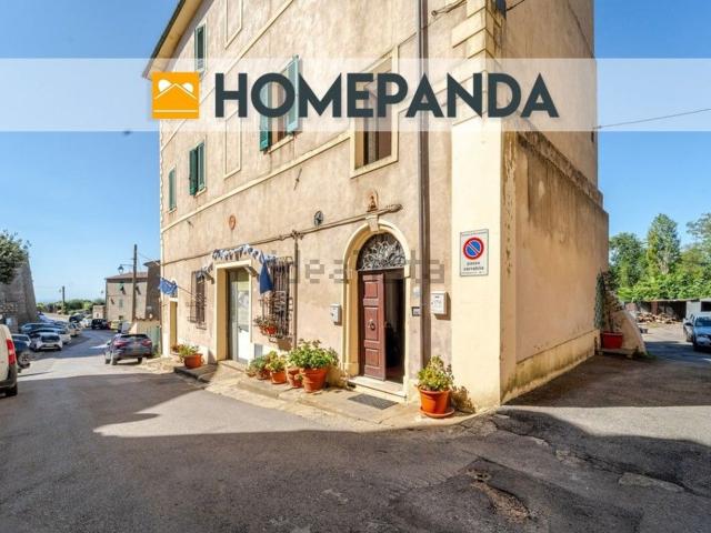 Appartamento in vendita di 122 m² in Via C. Pellegrini, 4