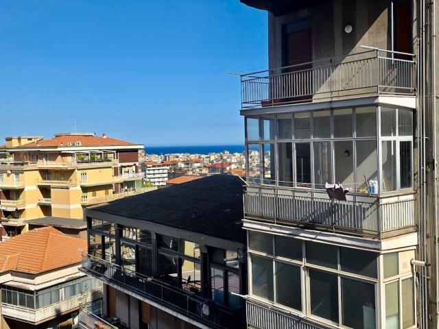 Appartamento in vendita di 122 m² in Via Caronda, 460