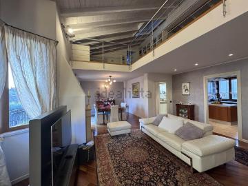 Appartamento in vendita di 122 m² in Via Centenaro, 156