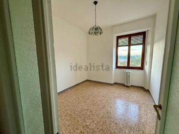 Appartamento in vendita di 122 m² in Via Cesare Battisti, 53100