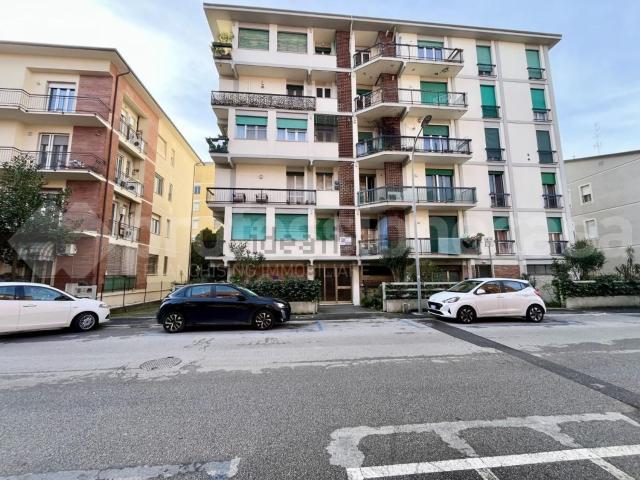 Appartamento in vendita di 122 m² in Via Cesare Studiati, 13