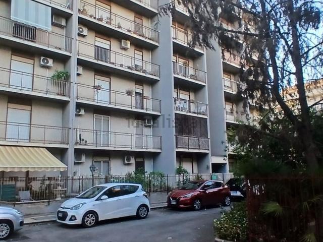 Appartamento in vendita di 122 m² in Via Città di Palermo, 173