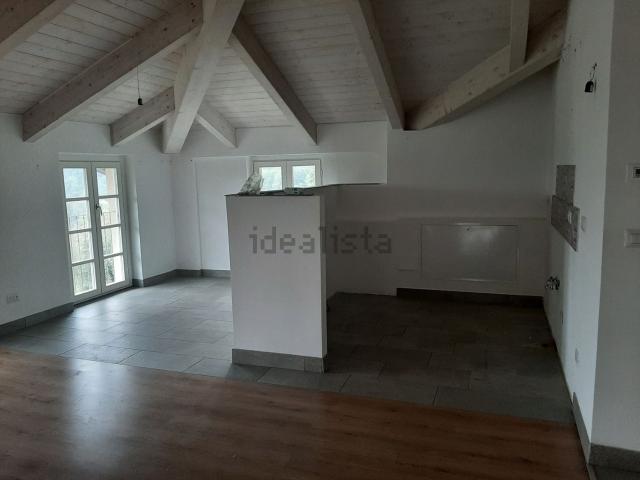 Appartamento in vendita di 122 m² in Via Circonvallazione, 49