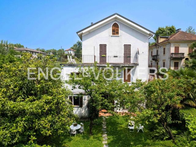 Appartamento in vendita di 122 m² in Via alla Fermata, 2