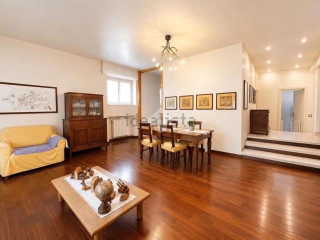 Appartamento in vendita di 122 m² in Via Galileo Galilei, 35