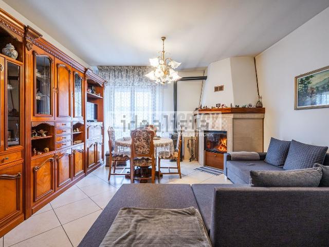 Appartamento in vendita di 122 m² in Via Giannino Zanelli, 5