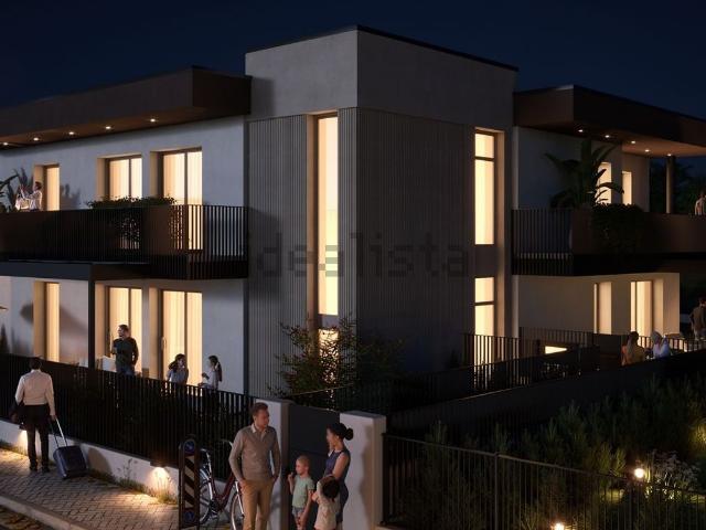 Appartamento in vendita di 122 m² in Via Giorgio Almirante, 5