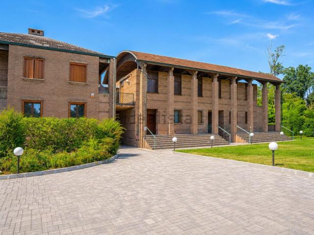 Appartamento in vendita di 122 m² in Via Gravellona, 55
