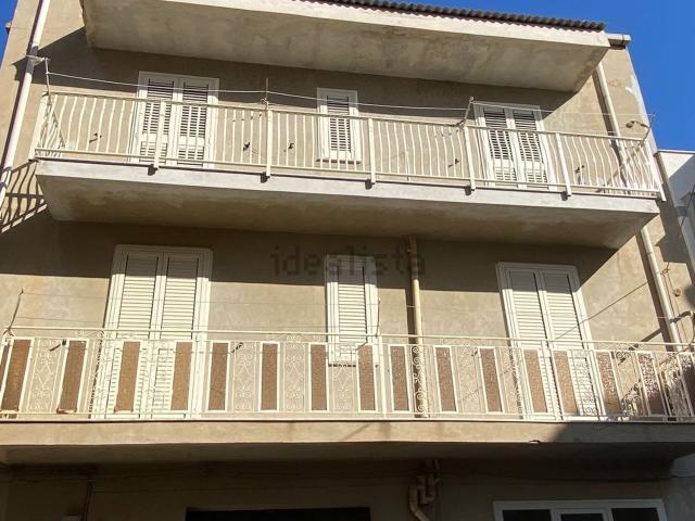 Appartamento in vendita di 122 m² in Via Don Carmelo Di Bartolo