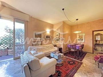 Appartamento in vendita di 122 m² in Via di Mezzo, 1