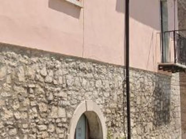 Appartamento in vendita di 122 m² in Via EMANUELE CAGGIANO
