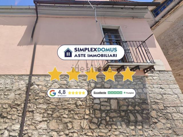 Appartamento in vendita di 122 m² in Via EMANUELE CAGGIANO