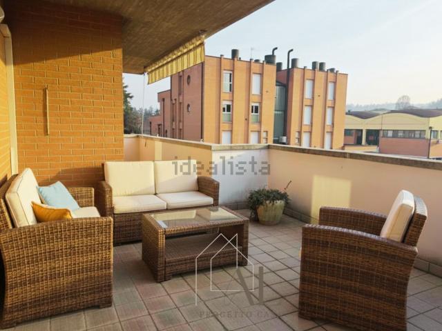 Appartamento in vendita di 122 m² in Via Fratelli Cervi
