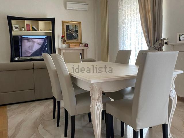 Appartamento in vendita di 122 m² in Via Fratelli Bandiera