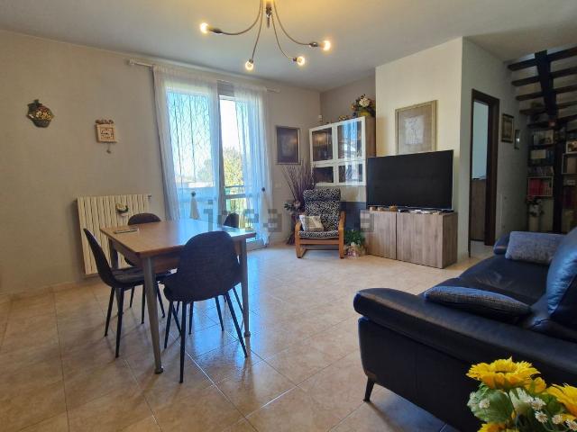 Appartamento in vendita di 122 m² in Via Friuli Venezia Giulia