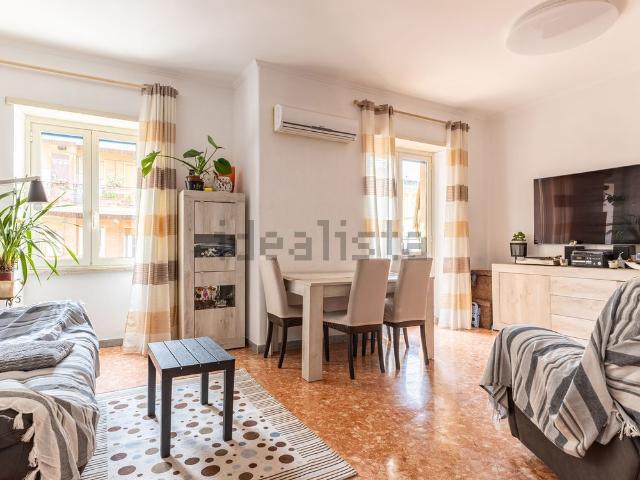 Appartamento in vendita di 122 m² in Via La Spezia