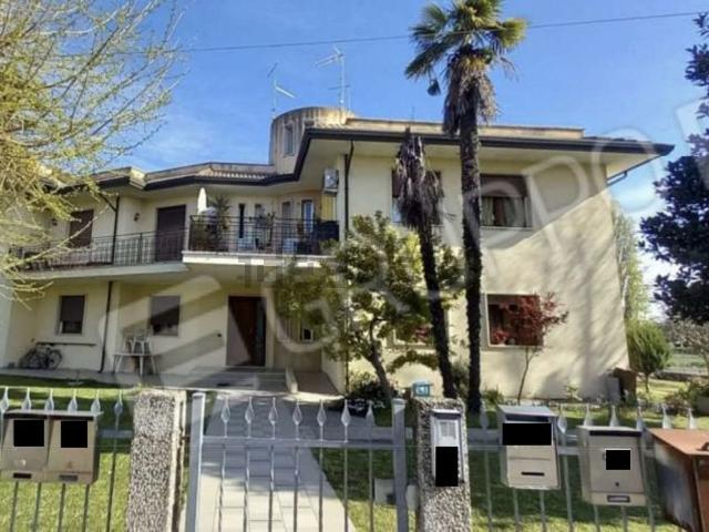 Appartamento in vendita di 122 m² in Via Santa Lucia, 5