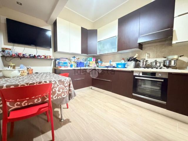 Appartamento in vendita di 122 m² in Via Sbarre inferiori vico cieco, 15
