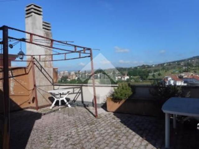 Appartamento in vendita di 122 m² in Via Sirio