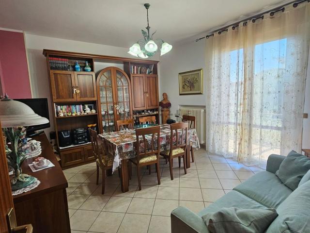 Appartamento in vendita di 122 m² in Via Spoleto