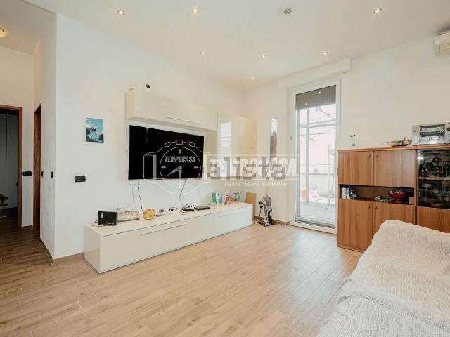 Appartamento in vendita di 122 m² in Via Pasubio, 10